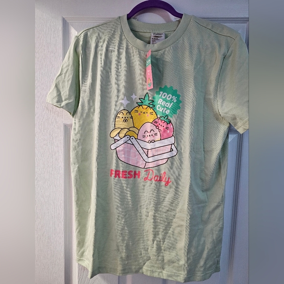 Licensed Pusheen Tshirt - Picture 2 of 4